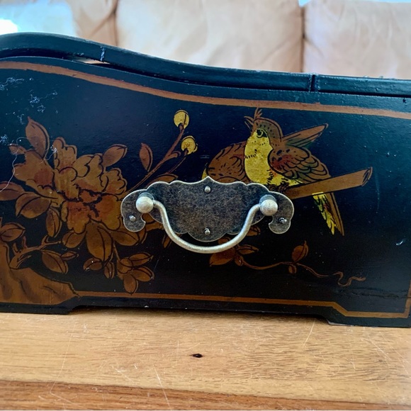 Antique Scenic Hand Painted Asian Jewelry Box With Mirror Inset - Picture 4 of 15